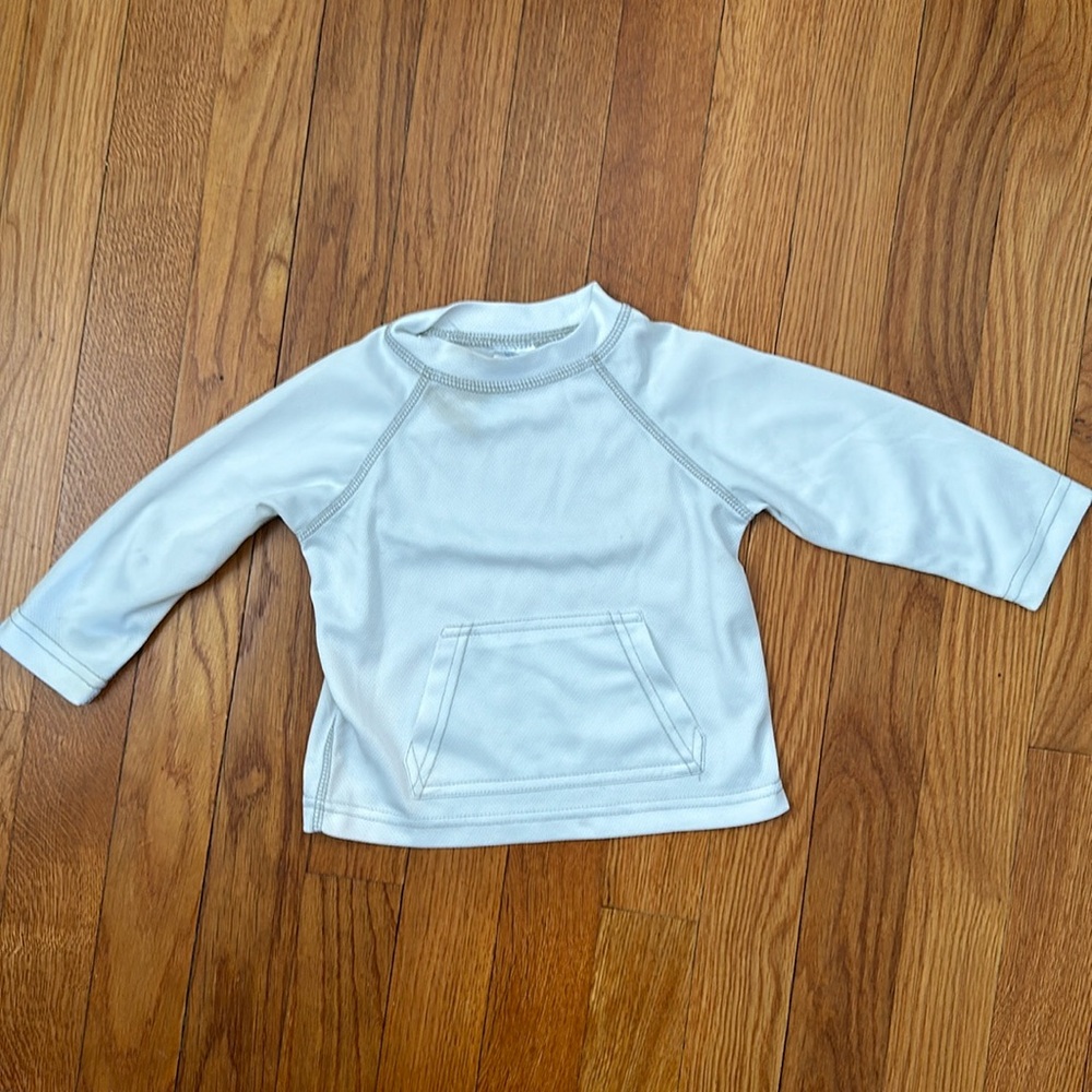 Green sprouts UPF 50+ sun shirt. 6-12 months. White.